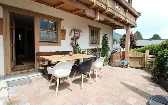 Cozy Apartment With Garden in Salzburger Land