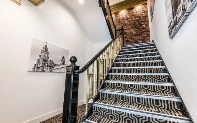 Prestige STAY Aparthotel - 42 Stanley Street Party Apartments