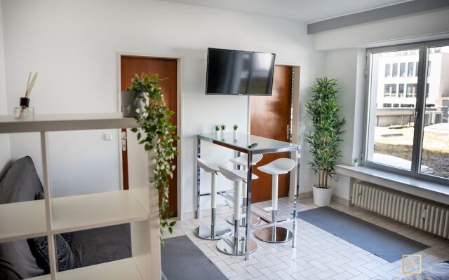Charming Studio - City Center W Smart TV