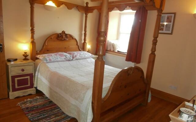 Riverside Bed & Breakfast