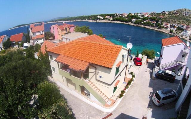 Apartments Ivanka Bilo