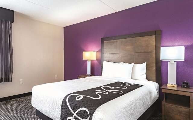 La Quinta Inn & Suites by Wyndham Columbia / Fort Meade
