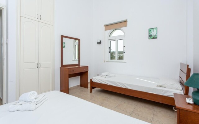 Villa Cleopatra Large Private Pool Walk to Beach A C Wifi - 3437
