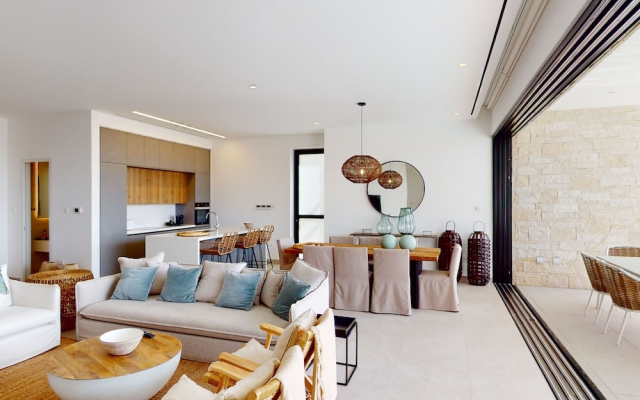 Sanders Konnos Bay Nefeli - Fabulous 5-bedroom Villa On the Beach Front