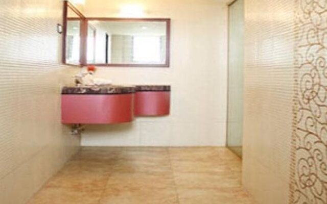 Om Shiv Hotel
