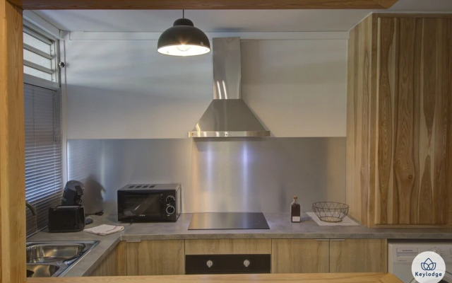 T2 Black and Wood - 45m2- 5min du centre