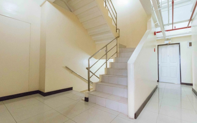 RedDoorz Plus @ RSG SS Residens Vito Cruz