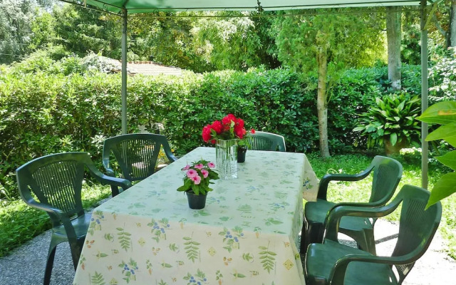 Rustic House in Tuscany With Shared Pool