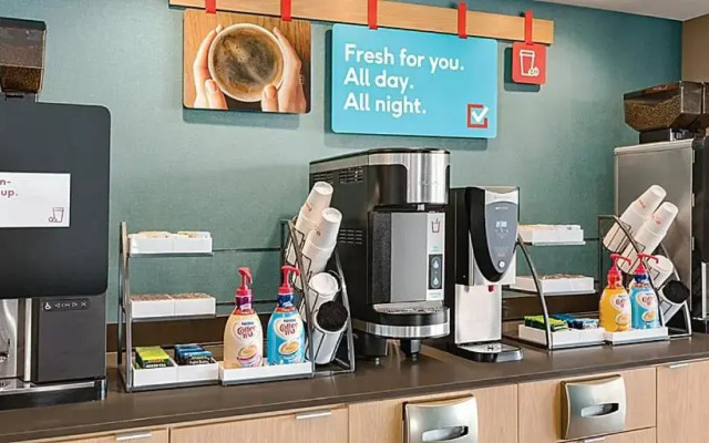 Avid Hotels Byron Warner Robins by IHG