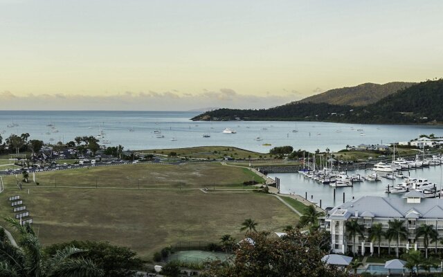 Whitsunday Terraces Hotel Airlie Beach