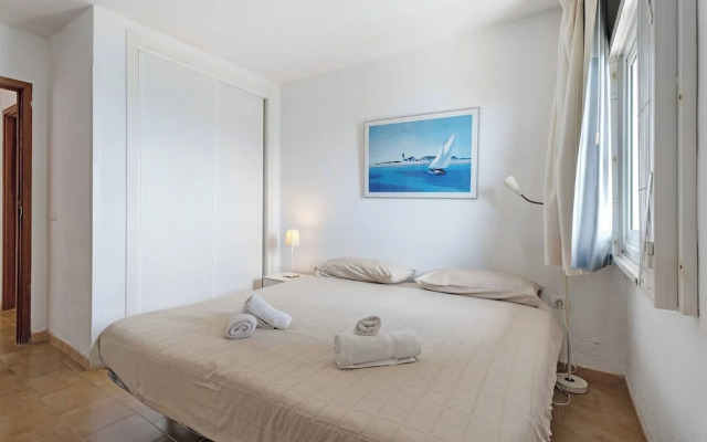 Costa Isora 1 Frontline