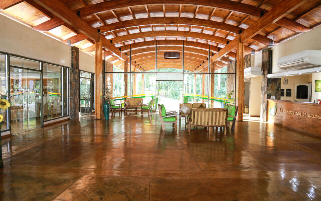 Rainforest Hotel & Cabañas