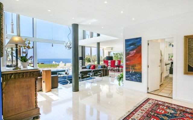 Villa BAY Blue by Priority