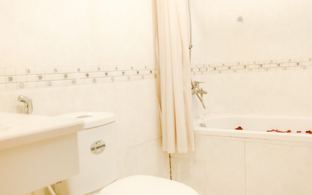 Sea Wind Hotel – Bathroom – Da Nang