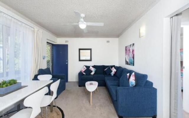 Shoal Towers, Unit 1/11 Shoal Bay Road