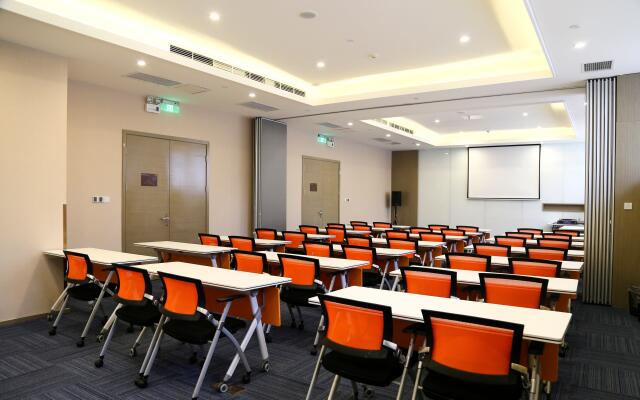 Holiday Inn Express Chengdu Jinniu by IHG