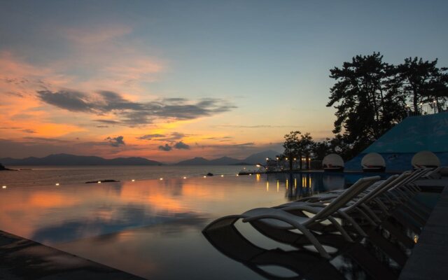 Arte Resort Spa & Pool Villa