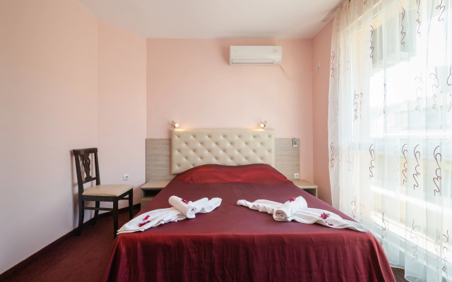 Hotel Zeus