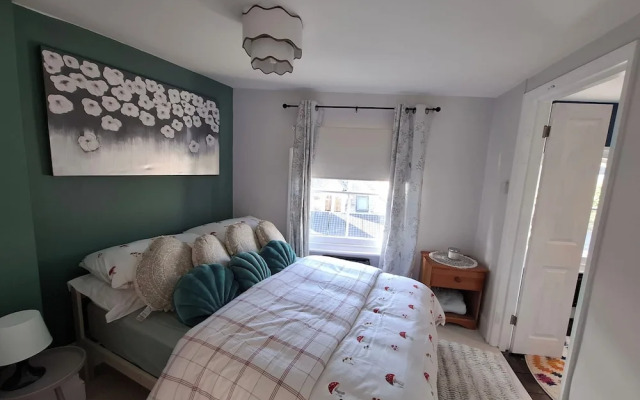 Stroud - Apartment - Sleeps 2 - City Centre