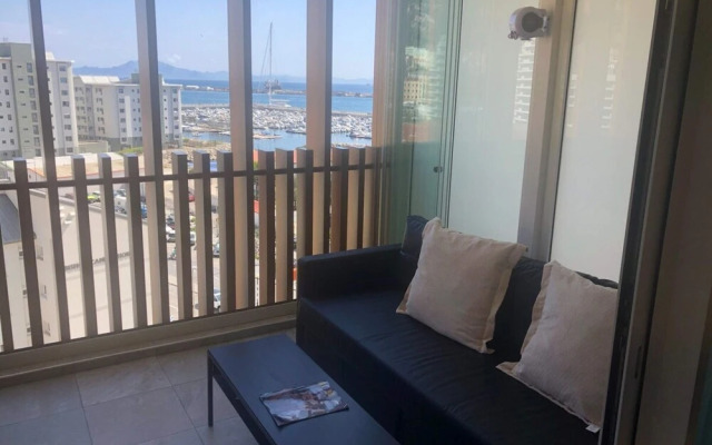 Westone Suite710-hosted by Sweetstay