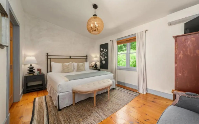 Inn at Silver Maple Farm