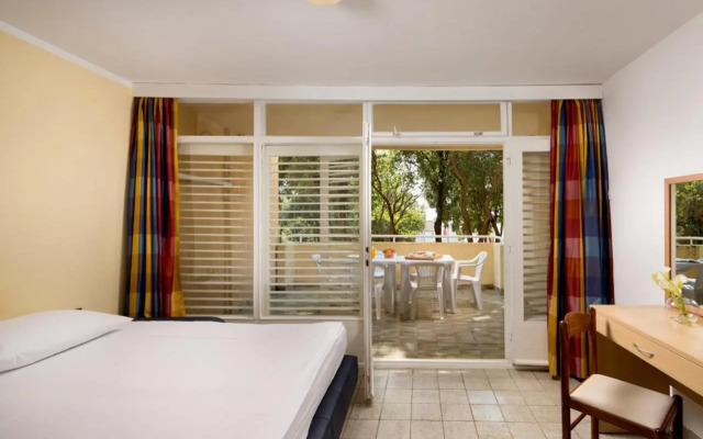 Solaris Naturist Residence