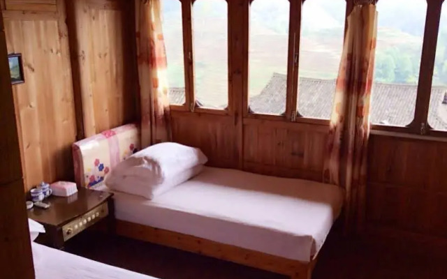 Guilin Longji Zhai Hualou Inn
