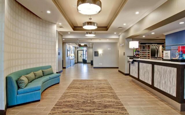 Hampton Inn & Suites by Hilton Saskatoon Airport