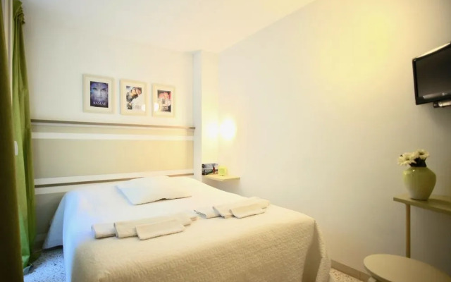 ORADIMORA di Leonardo Conte