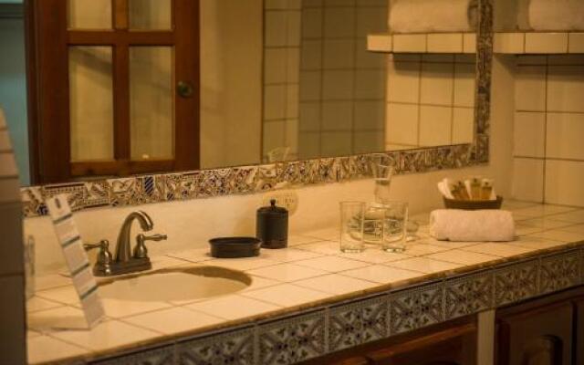 Casa Lucia Boutique Suites & Apartments