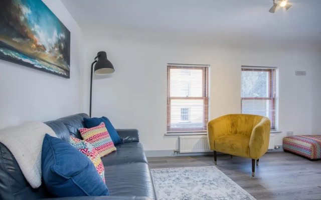 Sandy Steps - 1 Bedroom Apartment - Tenby