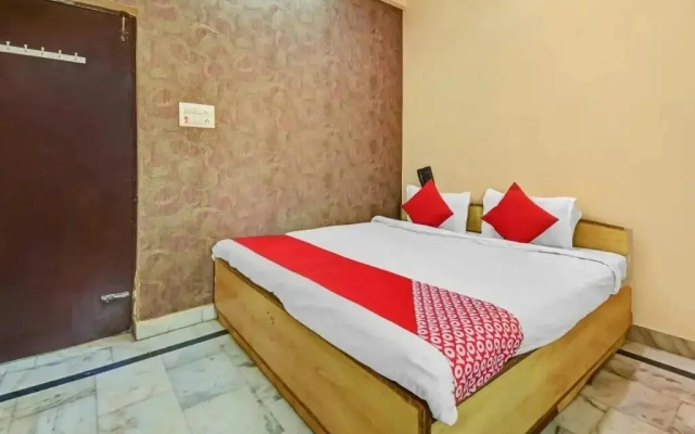 Ashish Palace by OYO Rooms
