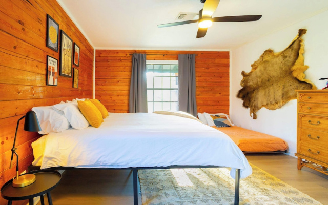 Ranchito Texas Stay for 12