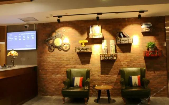 James Joyce Coffetel Chongqing Jiefangbei Pedestri