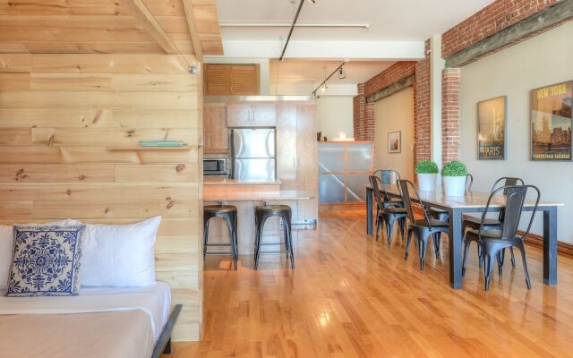 Intimate Plateau Suites by Sonder