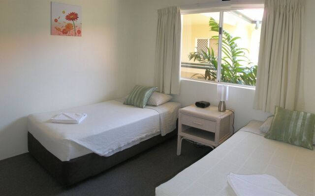 Tradewinds McLeod Holiday Apartments