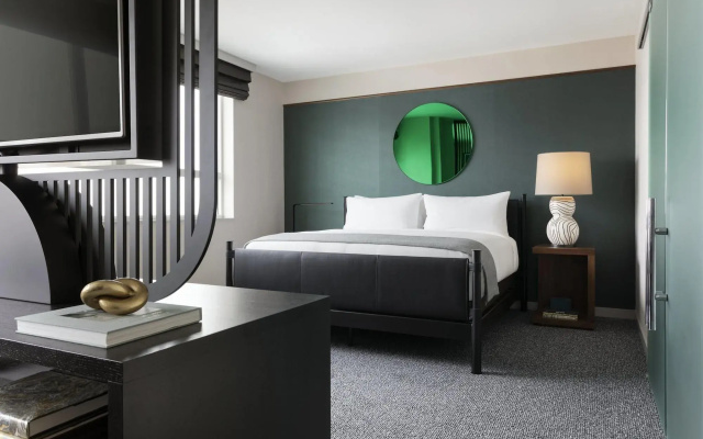 Loews Chicago O'Hare Hotel