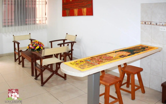 Apartahotel Los Cerezos