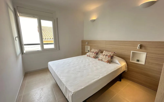 Arago 272 in Roses With 2 Bedrooms and 2 Bathrooms