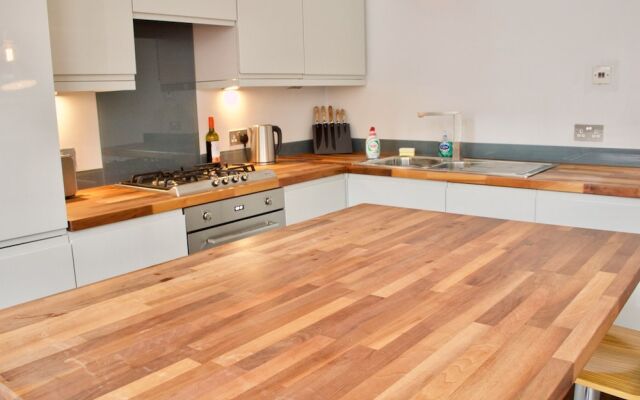 Central Brighton Apartment