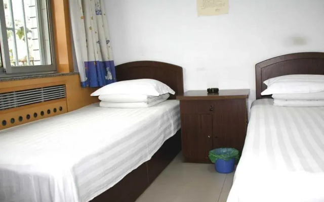 Chengde Changhong Hotel