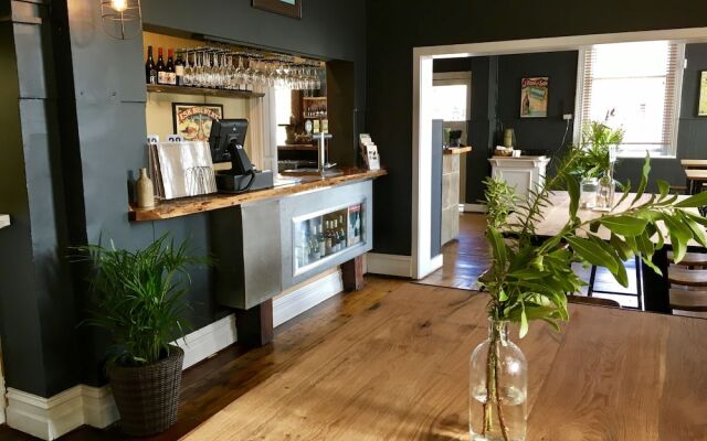 Healesville Garden Accommodation — The Grand Hotel