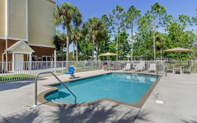 Quality Inn & Suites Lehigh Acres Fort Myers