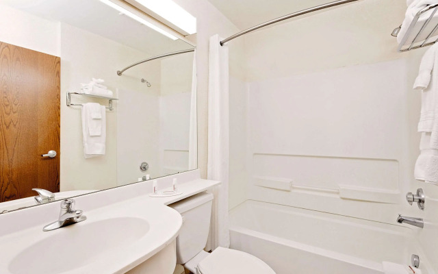 Microtel Inn & Suites by Wyndham Middletown