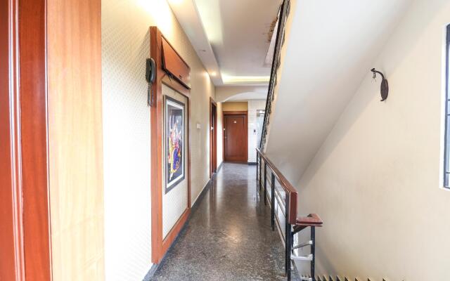 OYO 3242 Hotel Status Executive Room's