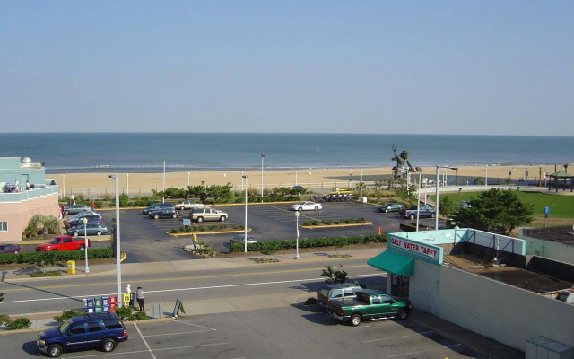 Neptune Park Inn