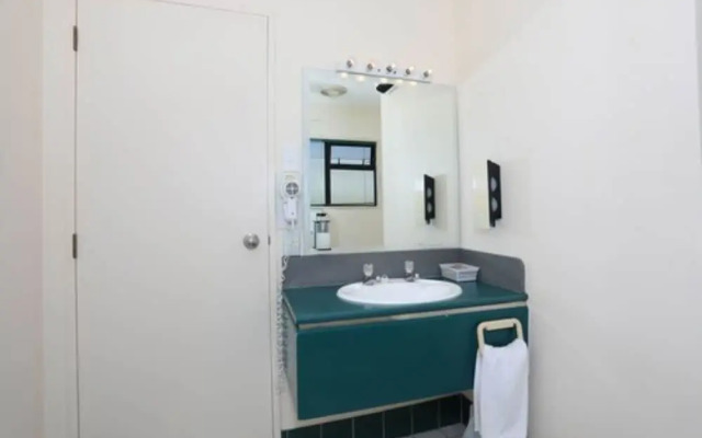 Pavilion Motel & Conference Centre