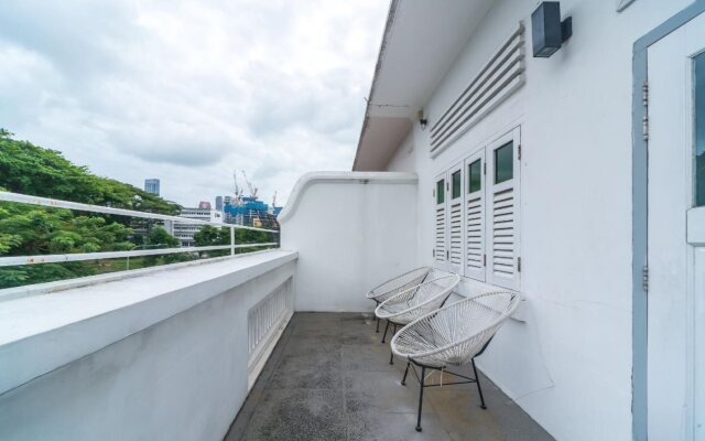 COO Boutique Hostel