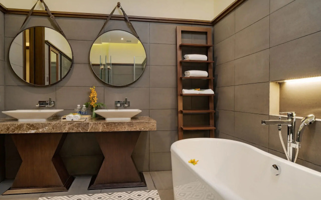 Senna Hue Hotel
