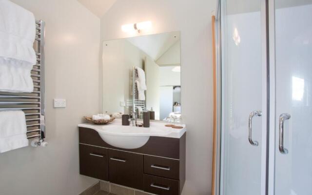 Manuka Lodge B&B